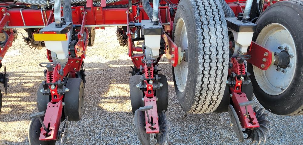 2014 Massey Ferguson