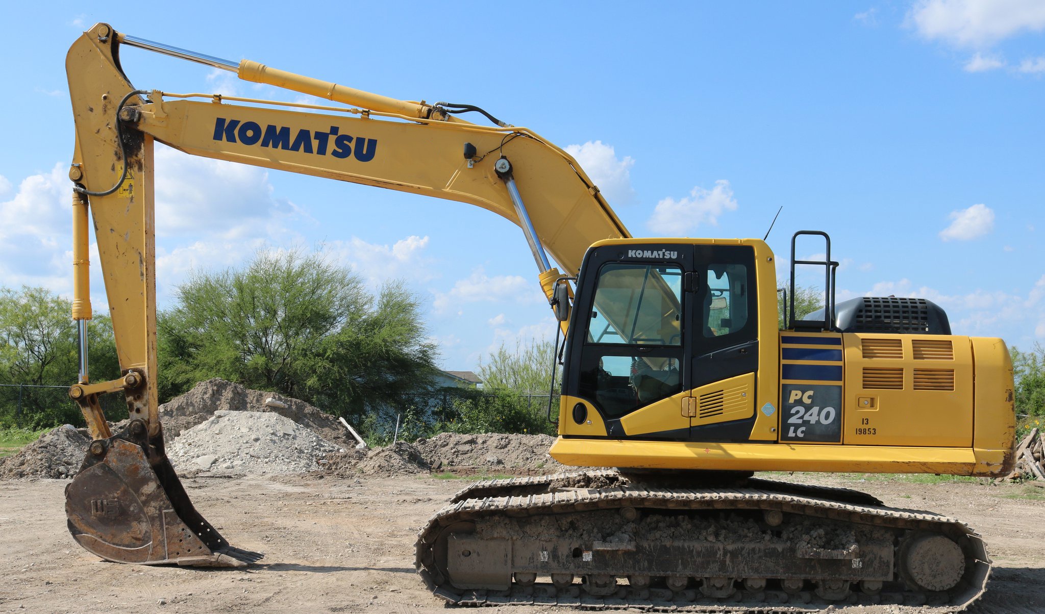 2013 Komatsu PC240LC-10