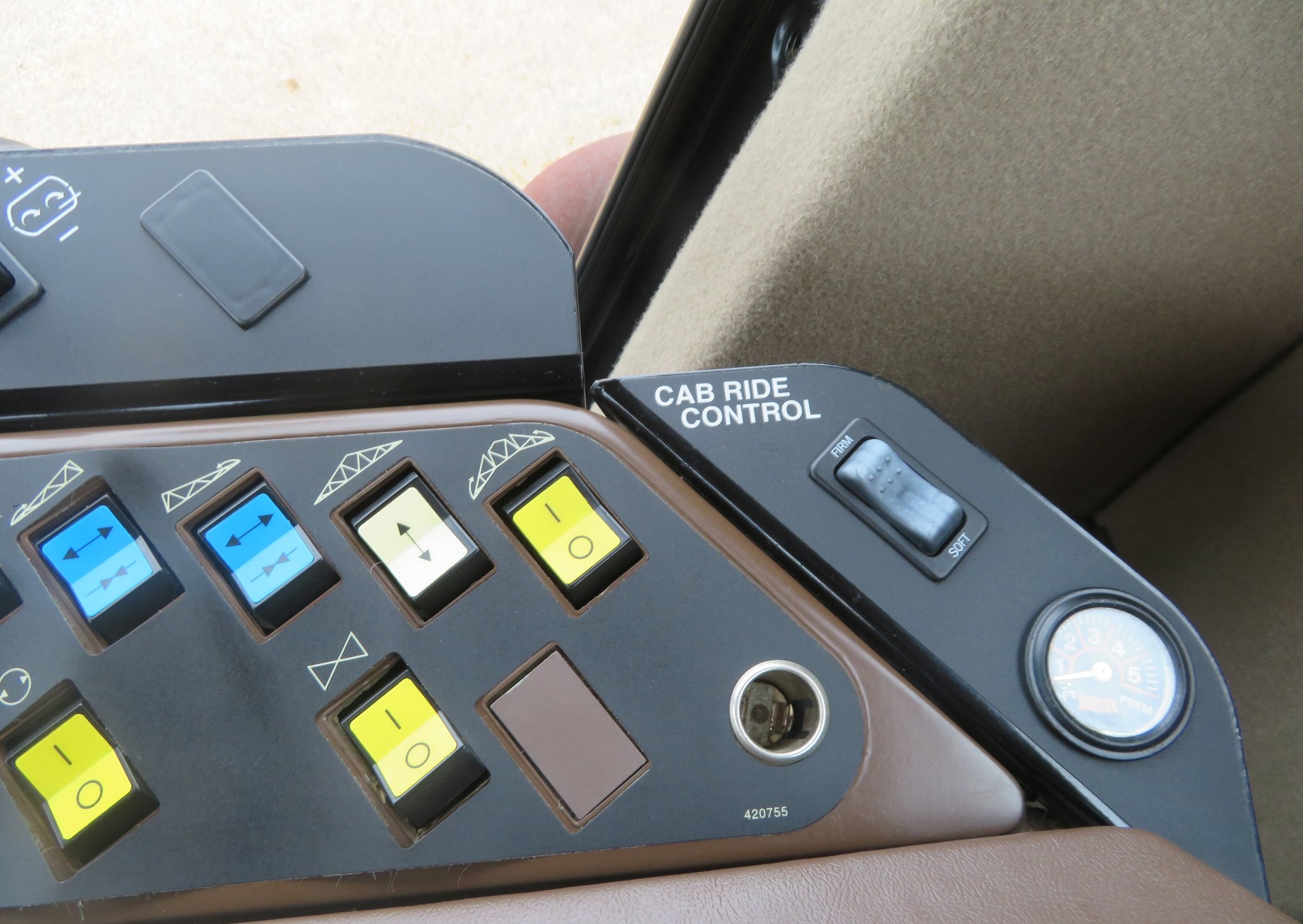 2006 Ag-Chem RoGator 874