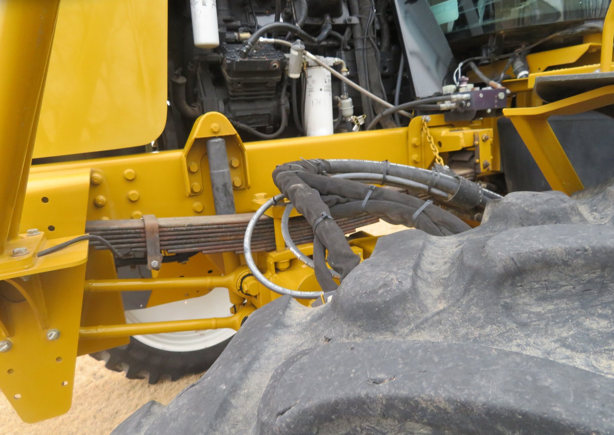 2006 Ag-Chem RoGator 874