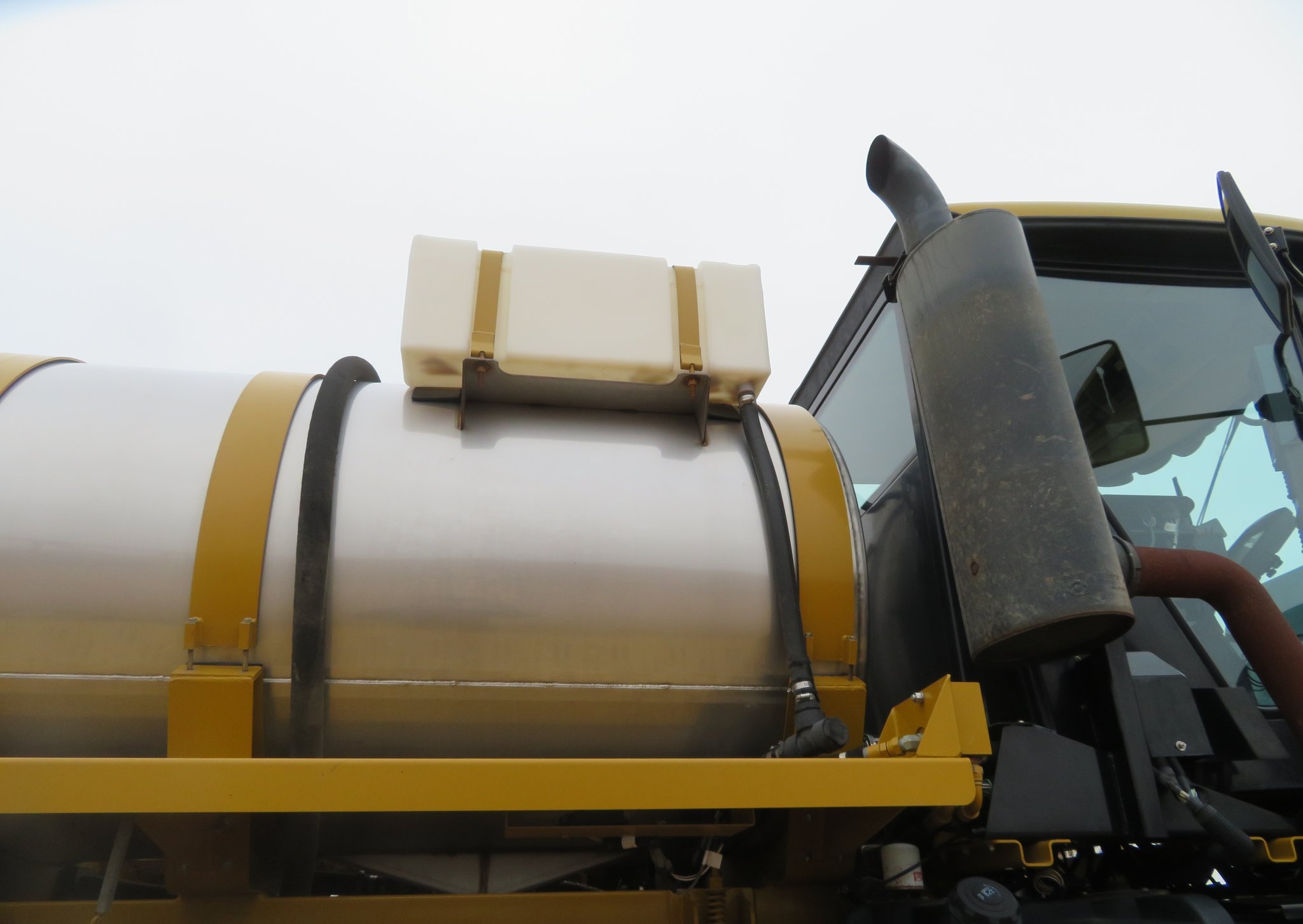 2006 Ag-Chem RoGator 874