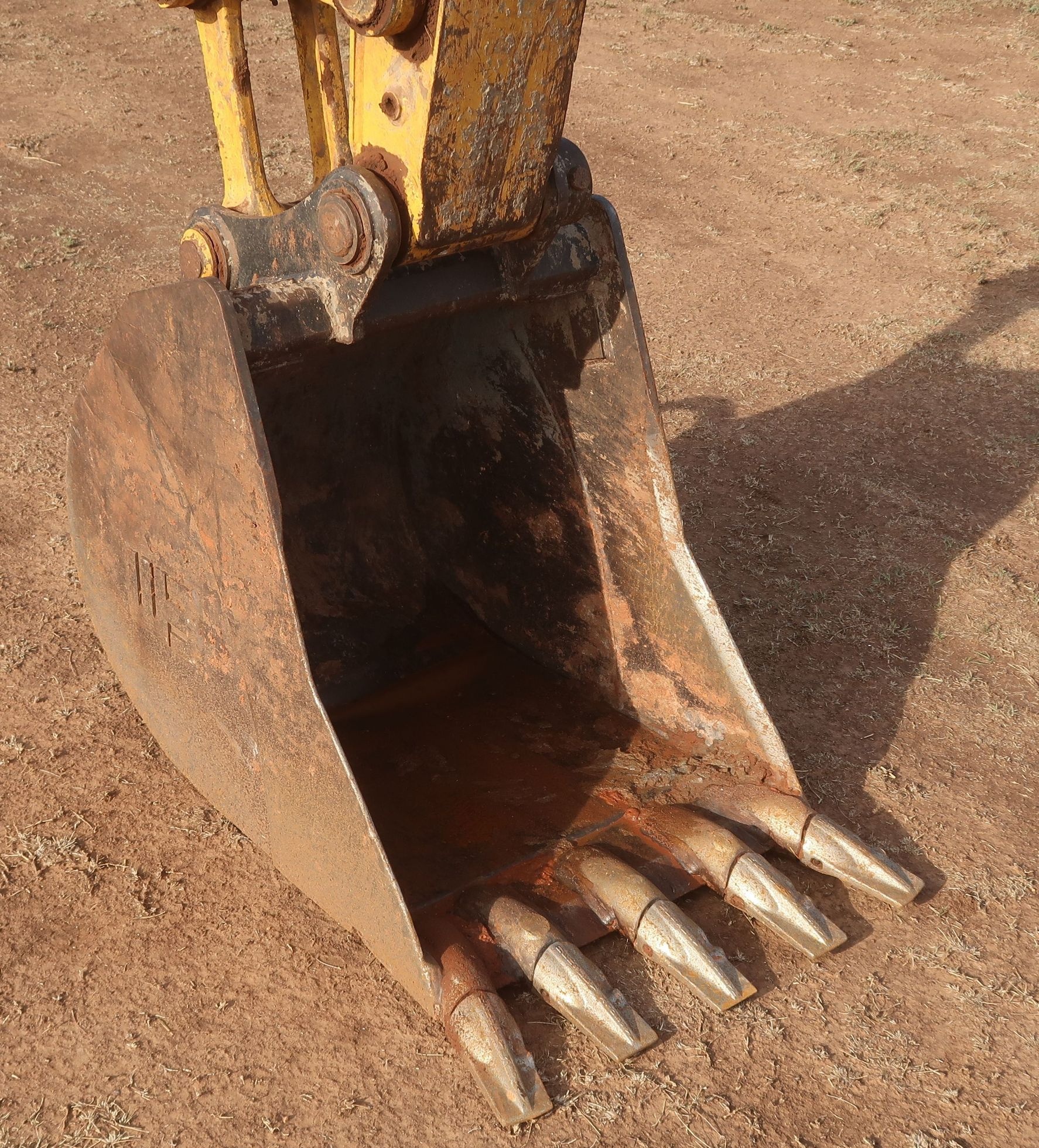 2018 Komatsu PC88MR-10