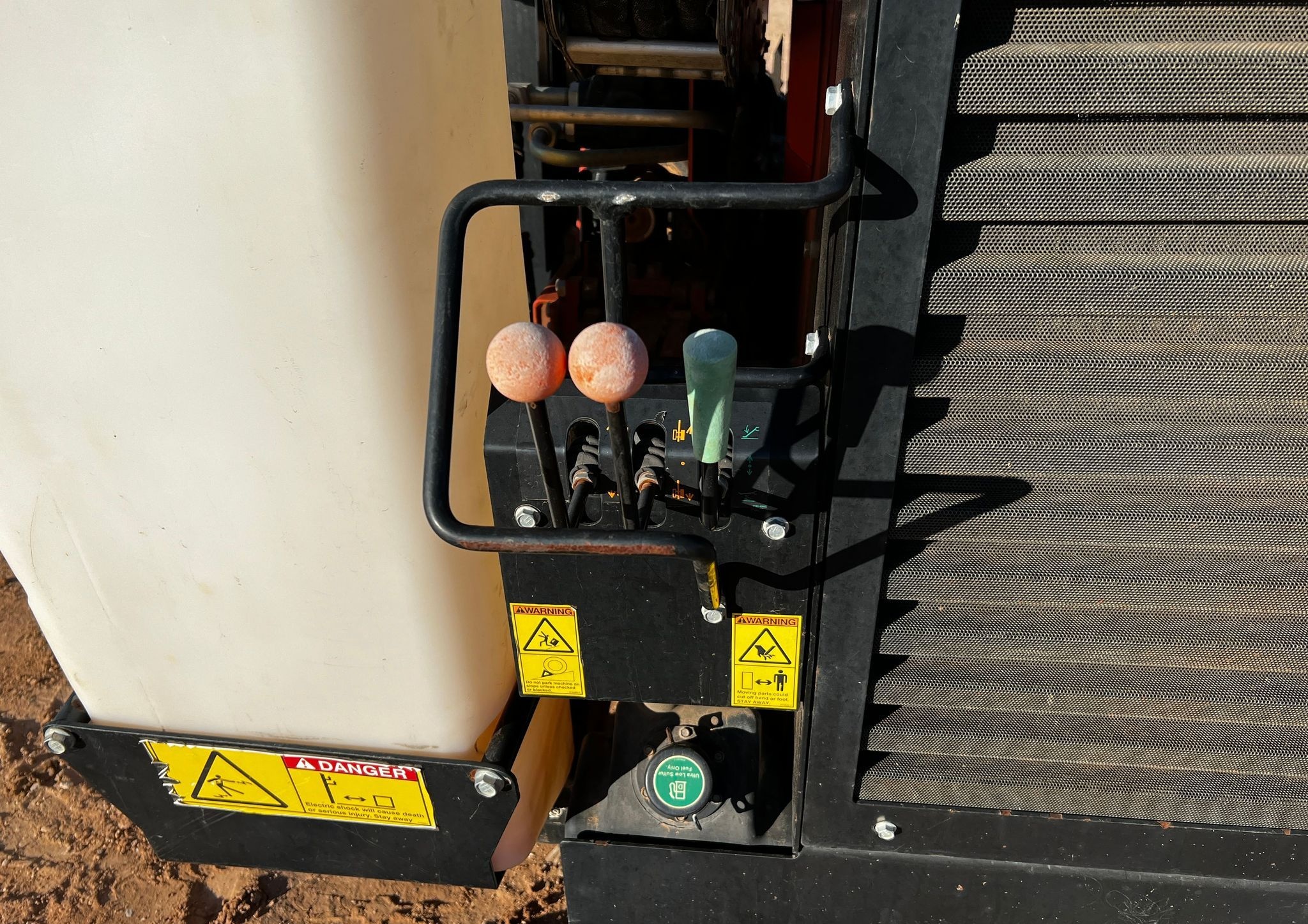 2016 Ditch Witch JT9