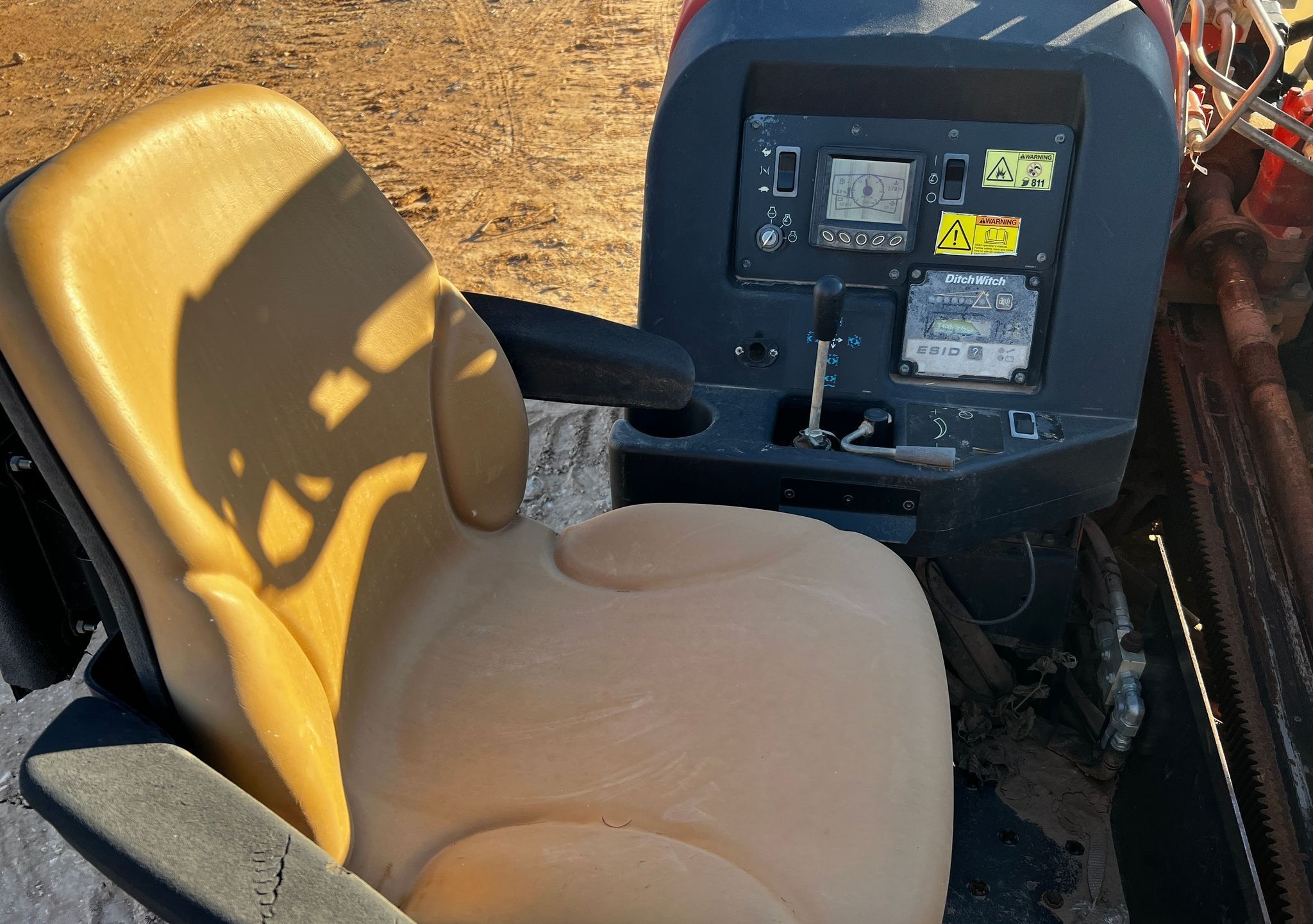 2016 Ditch Witch JT9