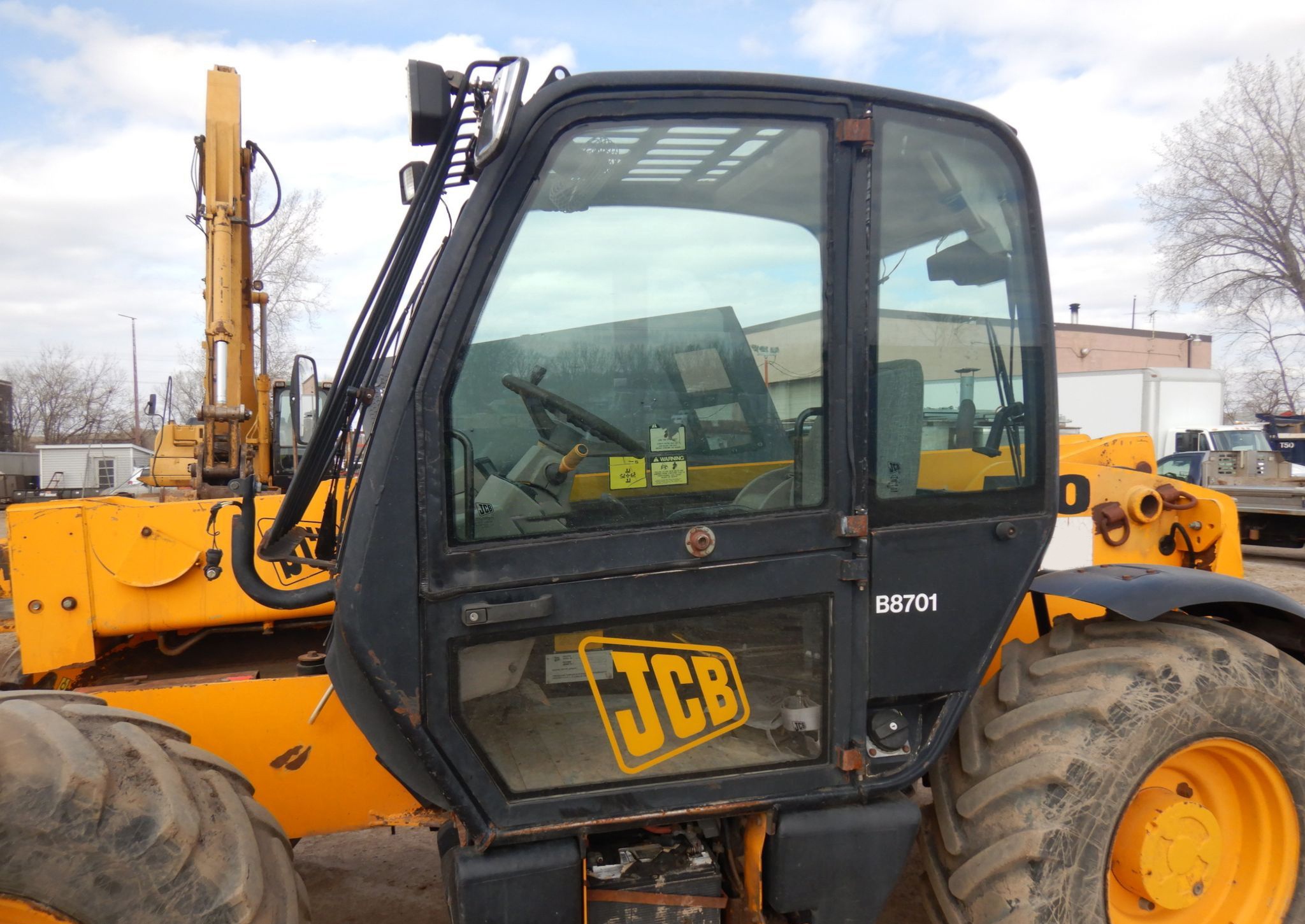 JCB 530