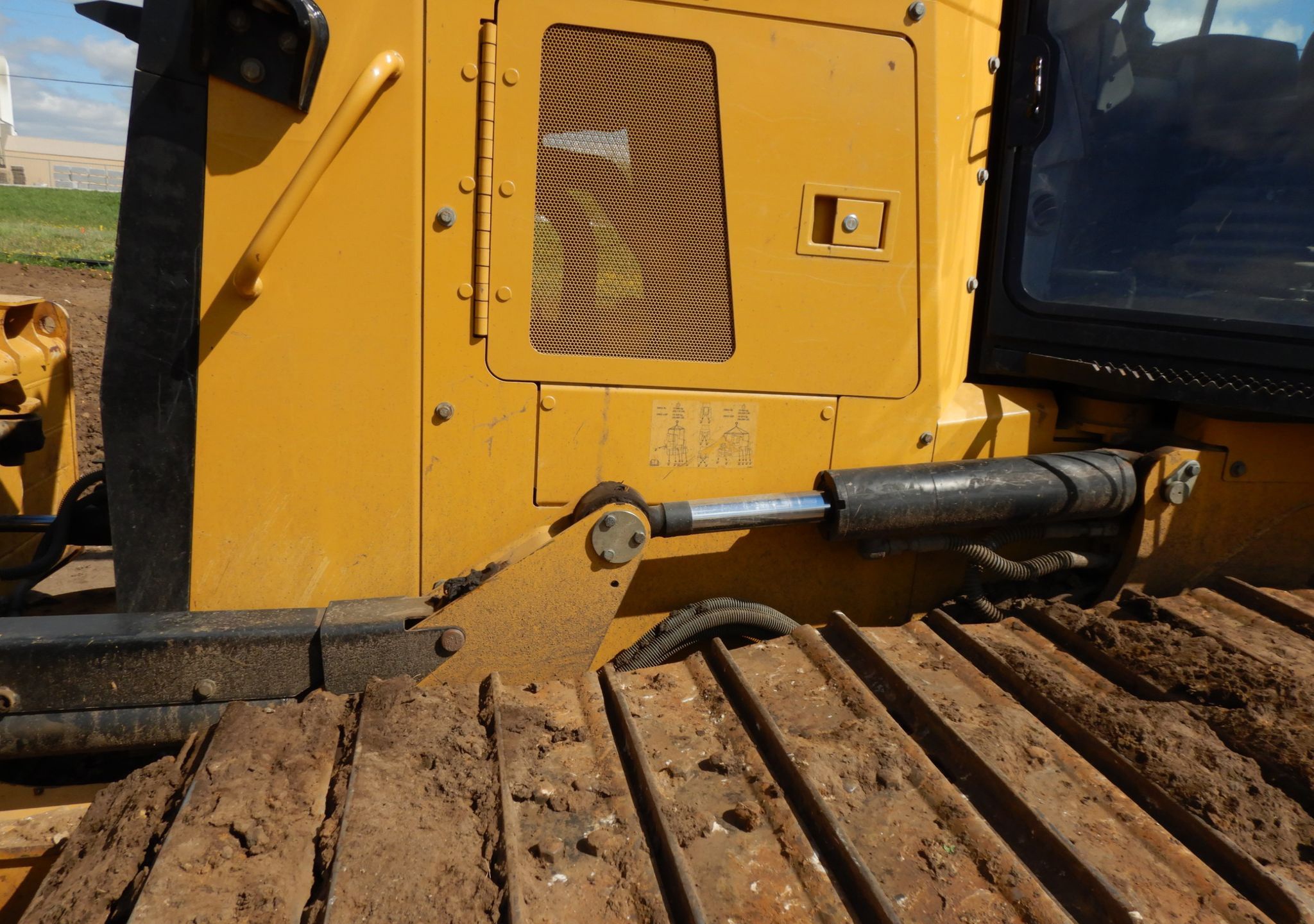 2015 Caterpillar D6K2