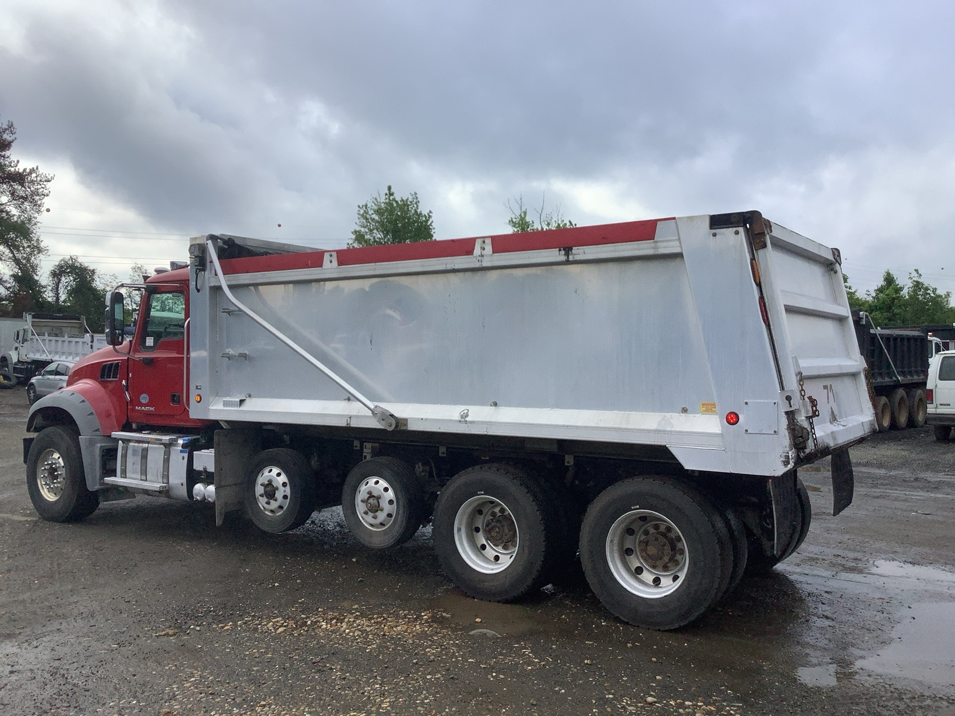 2018 Mack GU713 10×420182018 Mack GU713 10×4