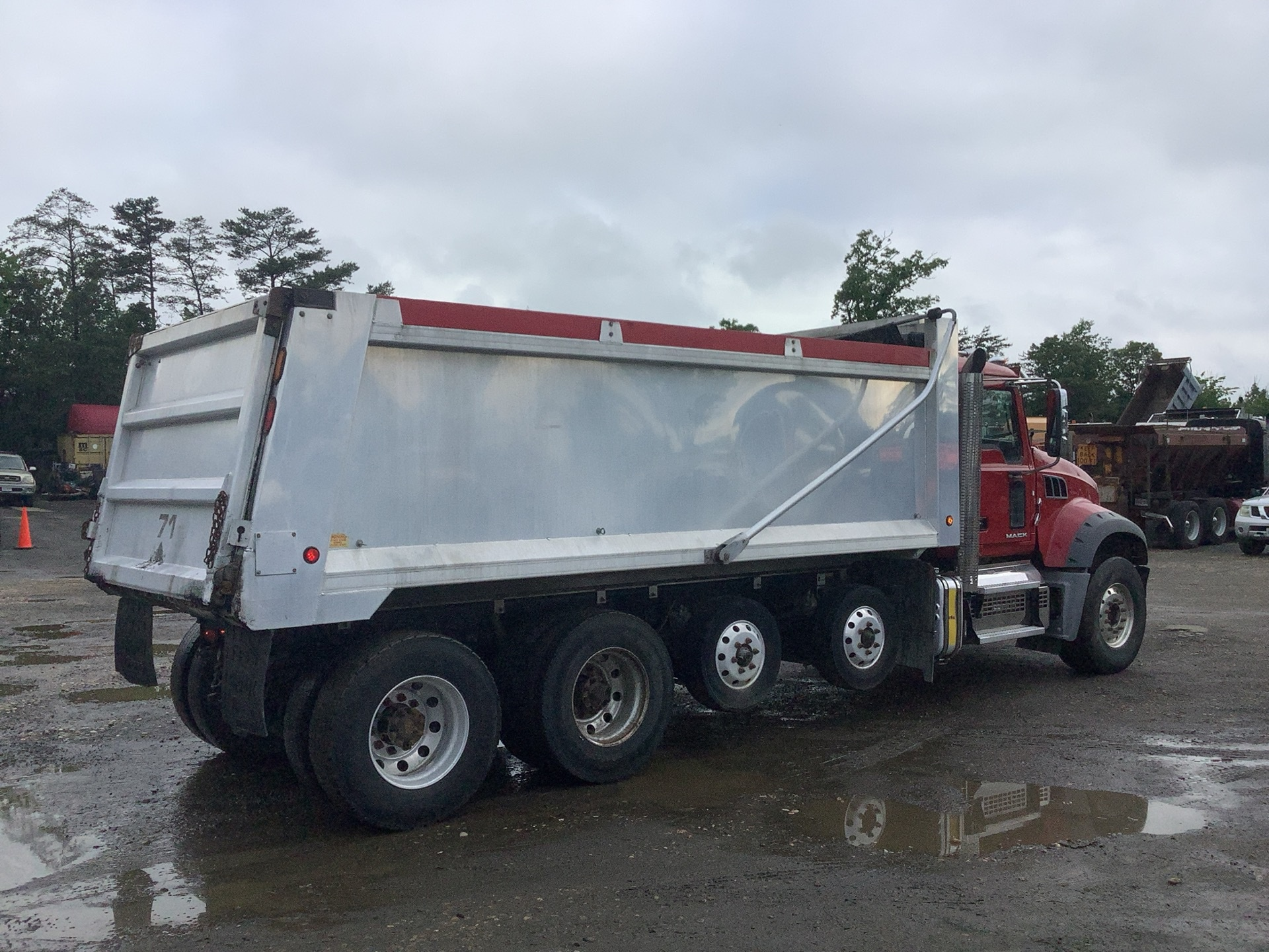 2018 Mack GU713 10×420182018 Mack GU713 10×4