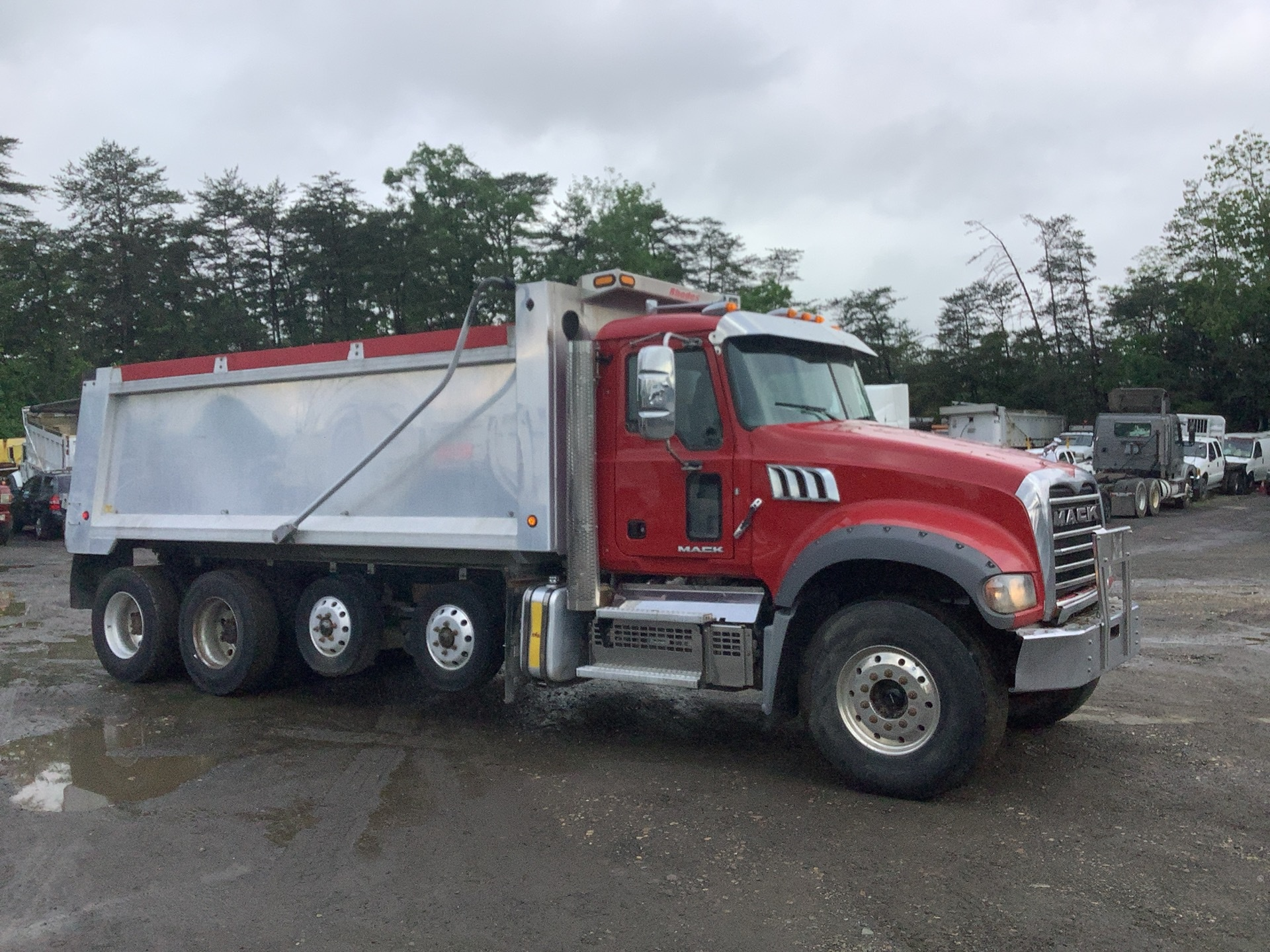 2018 Mack GU713 10×420182018 Mack GU713 10×4